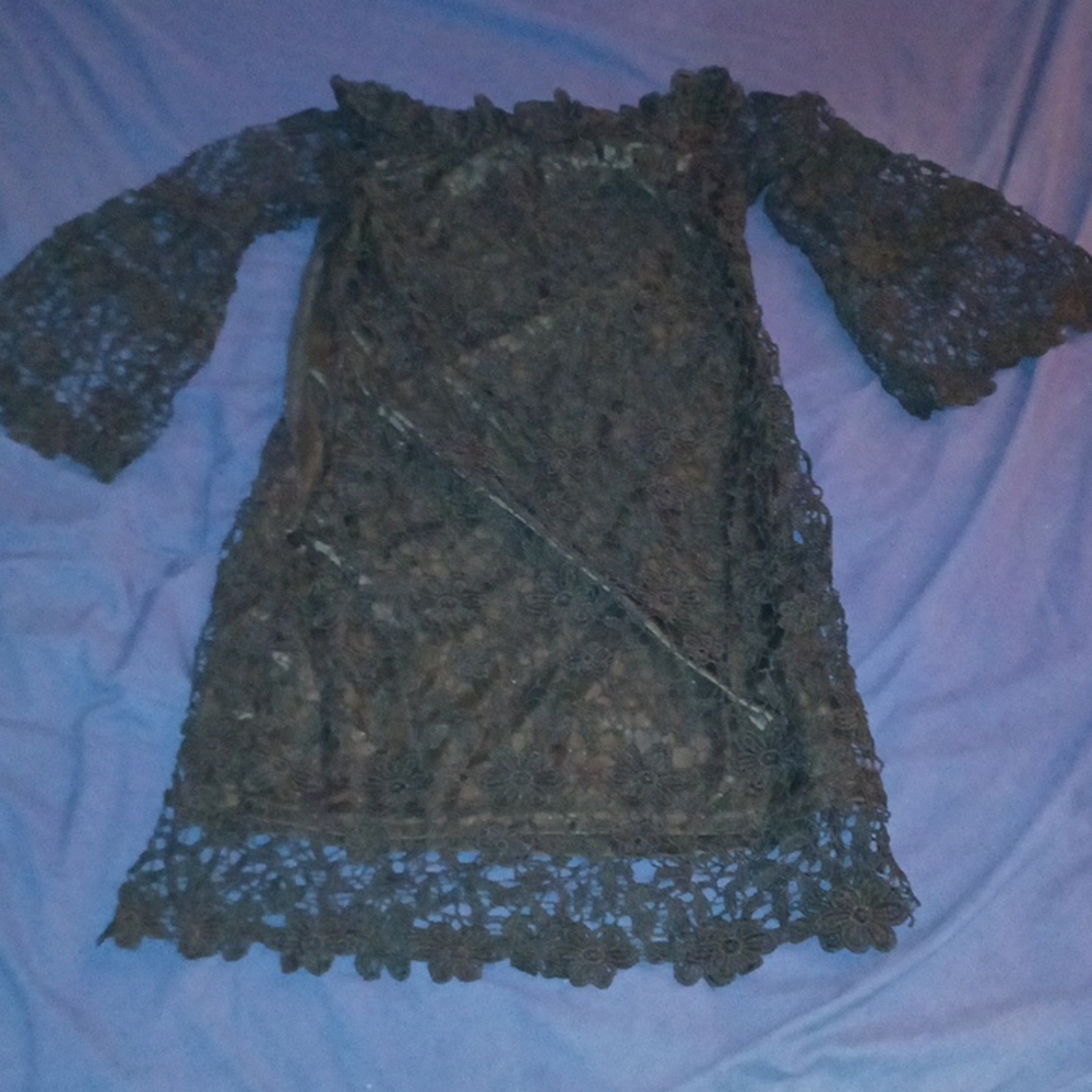 Auxo Black lace dress. Lacy cover and long sleeves. Side zipper.
